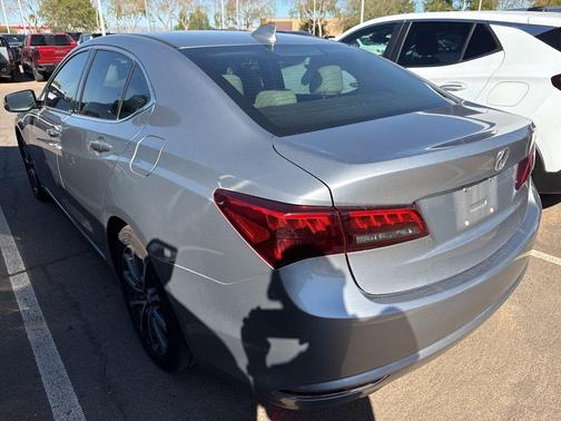 2017 Acura TLX w/Technology Package