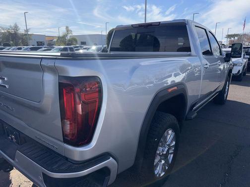 2023 GMC Sierra 2500 Denali
