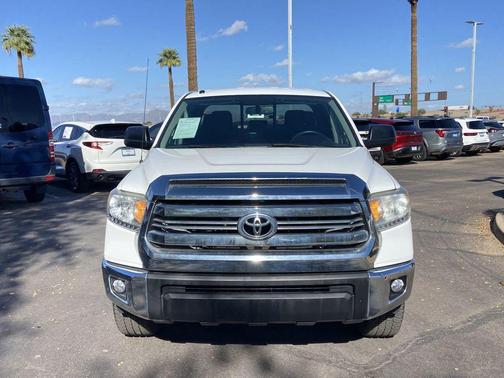 2017 Toyota Tundra SR5
