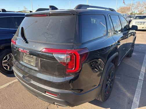 2022 GMC Acadia FWD SLE