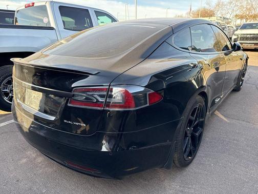 2020 Tesla Model S Long Range