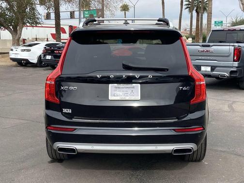 2019 Volvo XC90 T6 Momentum