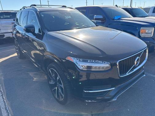 2019 Volvo XC90 T6 Momentum