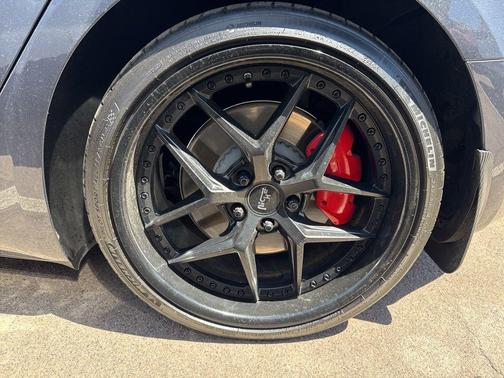 Midnight Silver Metallic 2023 Tesla Model 3 Performance