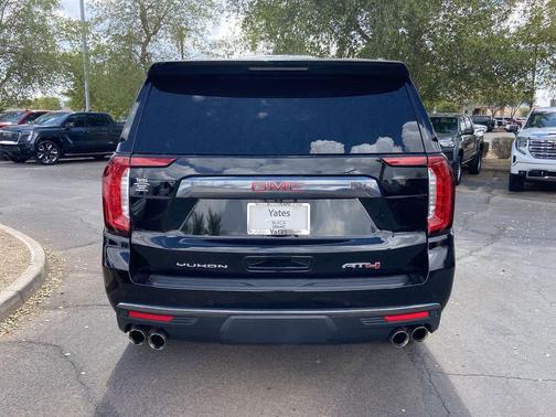 2024 GMC Yukon XL 4WD AT4