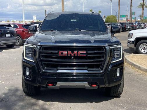 2024 GMC Yukon XL 4WD AT4