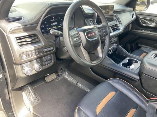 2024 GMC Yukon XL 4WD AT4