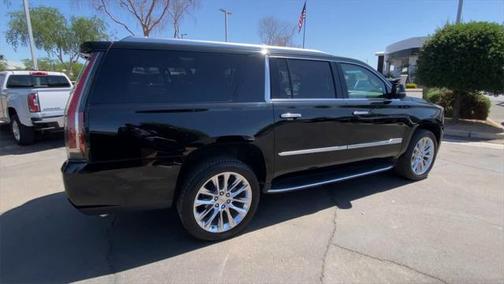 2019 Cadillac Escalade ESV Luxury