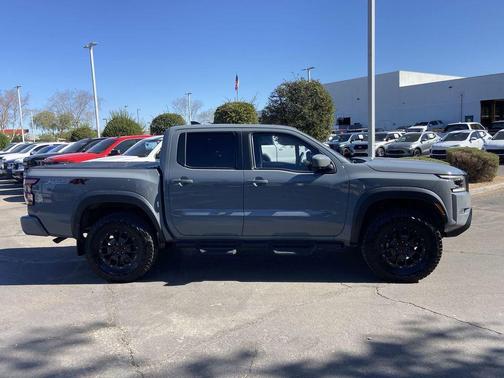 2022 Nissan Frontier PRO-4X
