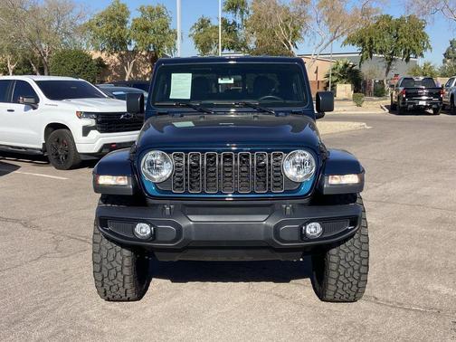 2025 Jeep Gladiator Nighthawk
