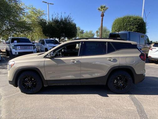 2022 GMC Terrain AWD AT4