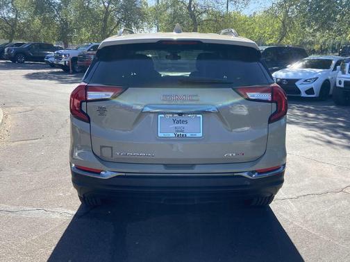 2022 GMC Terrain AWD AT4