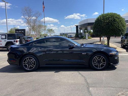 2022 Ford Mustang GT Premium