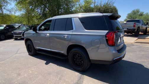 2022 GMC Yukon SLT