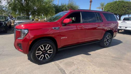 2023 GMC Yukon XL 4WD AT4