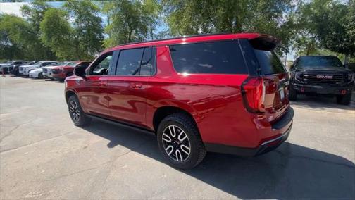 2023 GMC Yukon XL 4WD AT4