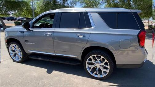 2022 GMC Yukon SLT