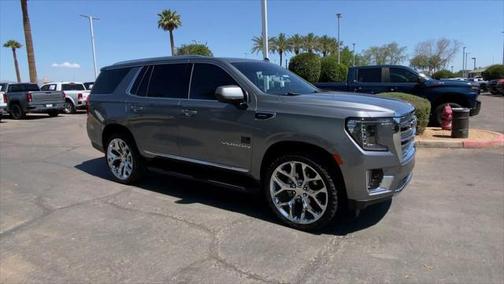 2022 GMC Yukon SLT