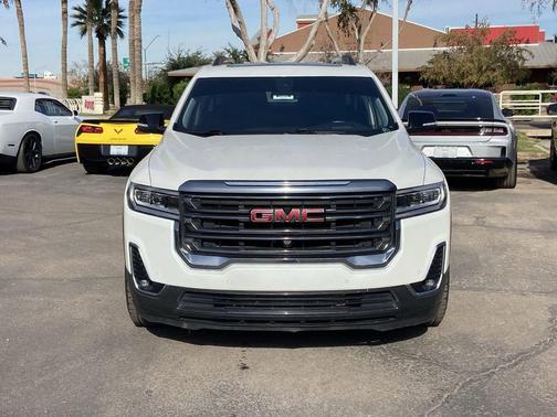 2023 GMC Acadia AWD AT4