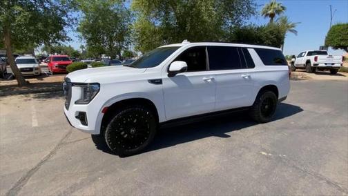 2021 GMC Yukon XL 4WD AT4