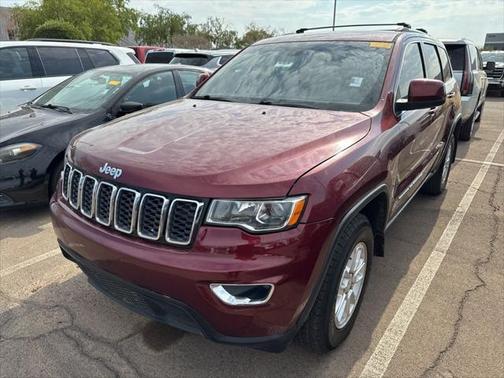 2019 Jeep Grand Cherokee Laredo