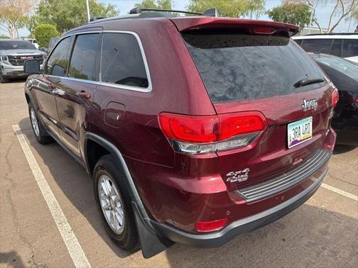 2019 Jeep Grand Cherokee Laredo
