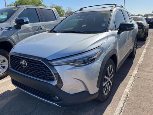 2025 Toyota Corolla Cross XLE