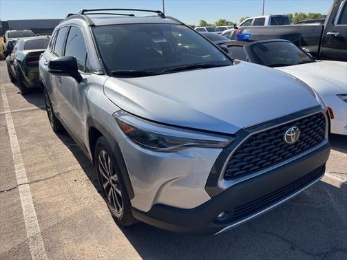 2025 Toyota Corolla Cross XLE