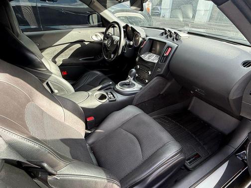 2018 Nissan 370Z Touring