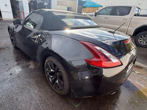 2018 Nissan 370Z Touring