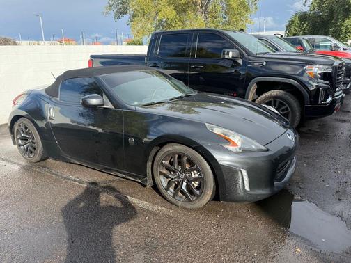 2018 Nissan 370Z Touring