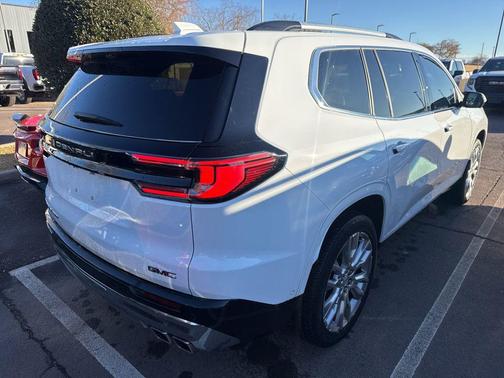 2024 GMC Acadia Denali