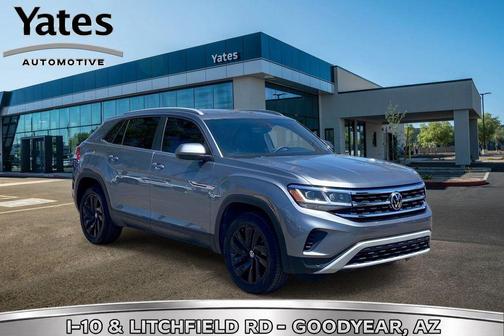 Pyrite Silver Metallic 2022 Volkswagen Atlas Cross Sport 3.6L V6 SE w/Technology