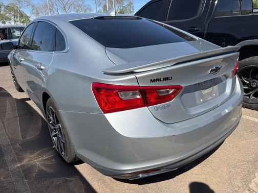 2022 Chevrolet Malibu FWD RS