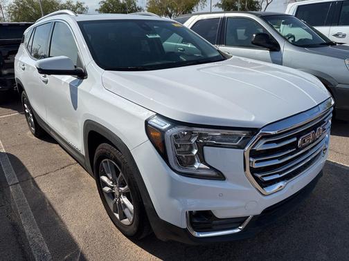 2022 GMC Terrain SLT
