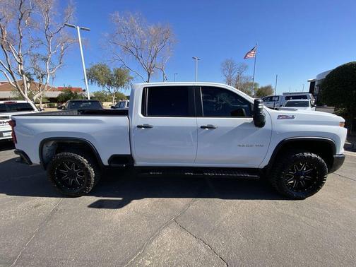 2024 Chevrolet Silverado 2500 Custom