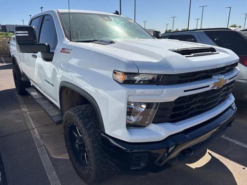 2024 Chevrolet Silverado 2500 Custom