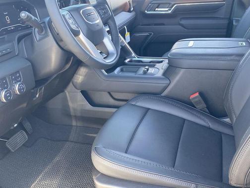 2024 GMC Sierra 3500 Denali