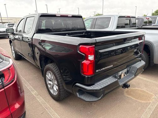 Black 2022 Chevrolet Silverado 1500 Limited Custom