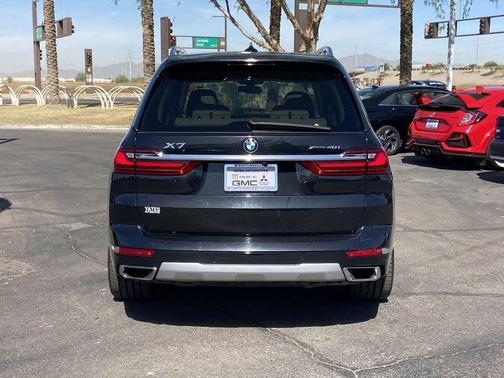 Black Sapphire Metallic 2020 BMW X7 xDrive40i