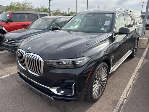 Black Sapphire Metallic 2020 BMW X7 xDrive40i