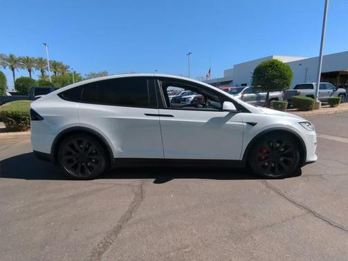 2023 Tesla Model X Plaid Tri Motor All-Wheel Drive