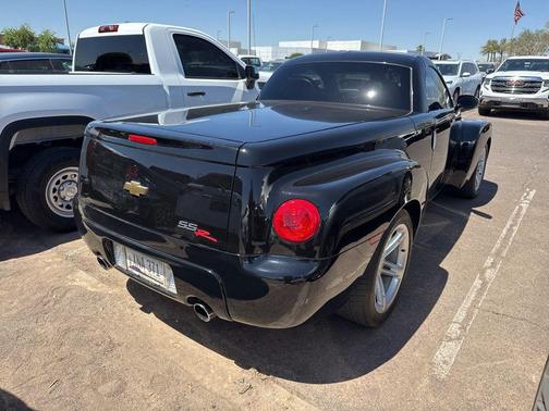 Smokin Asphalt 2003 Chevrolet SSR LS