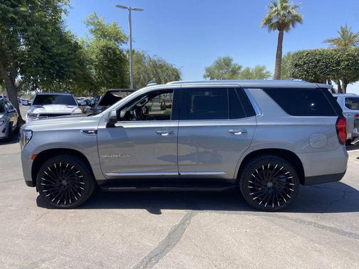 Sterling Metallic 2023 GMC Yukon SLT