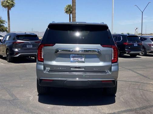 Sterling Metallic 2023 GMC Yukon SLT