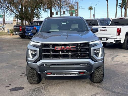 2025 GMC Canyon AT4