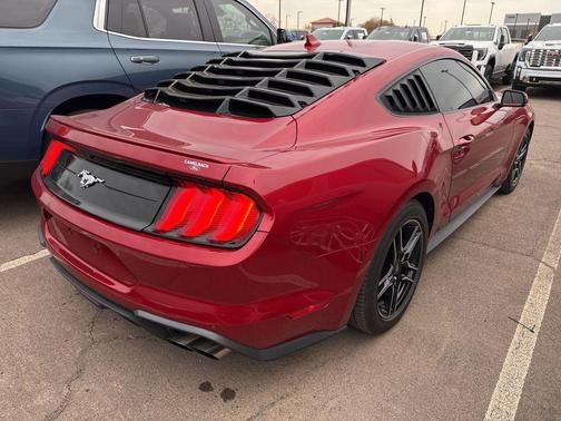 2022 Ford Mustang EcoBoost Premium