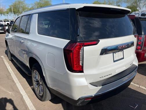 2024 GMC Yukon XL SLT