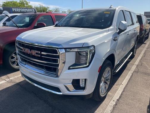 2024 GMC Yukon XL SLT