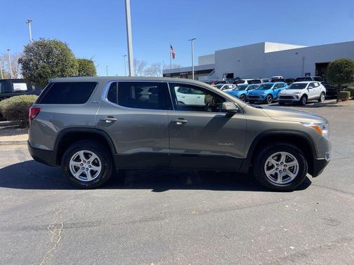 2019 GMC Acadia SLE-1